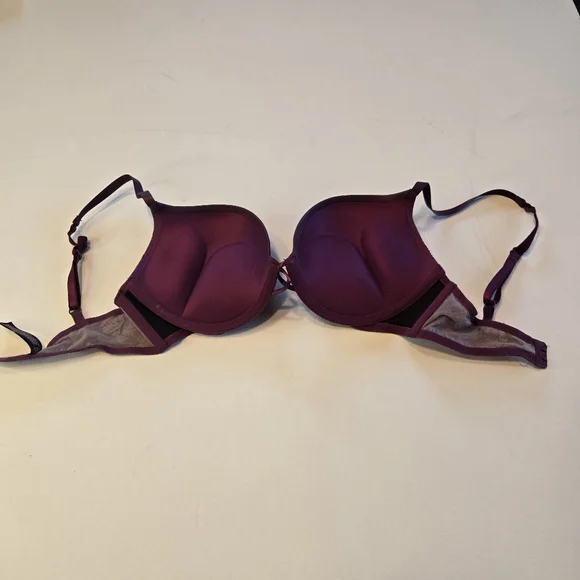 Victoria's Secret Plum Lace Bombshell Push Up Bra - Picture 5 of 11